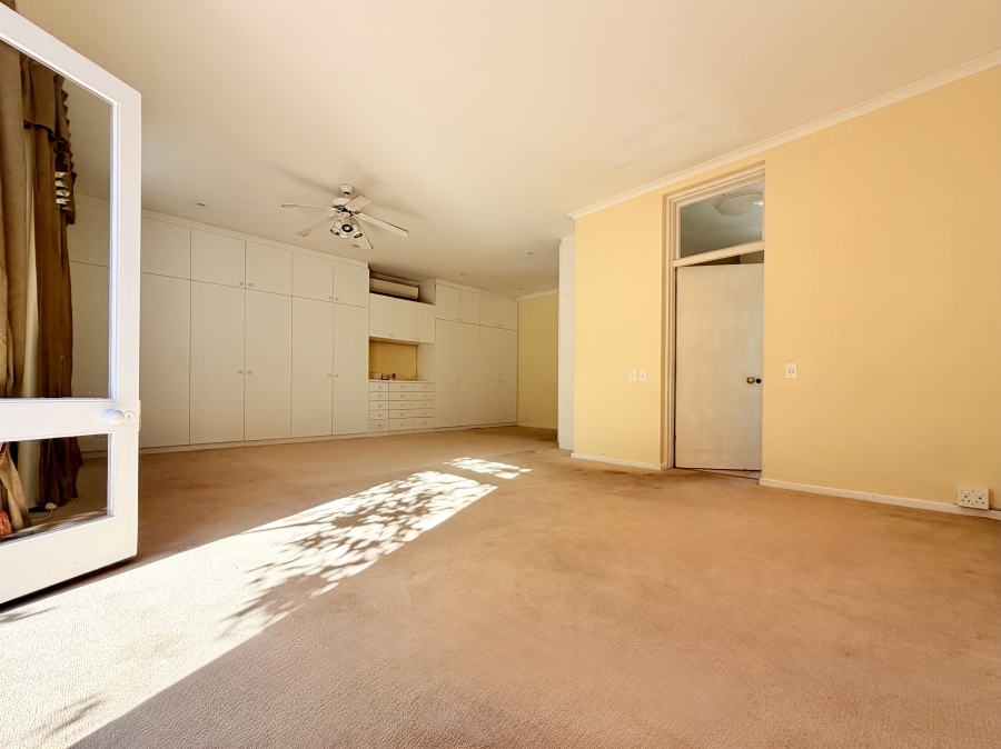 4 Bedroom Property for Sale in Voelklip Western Cape